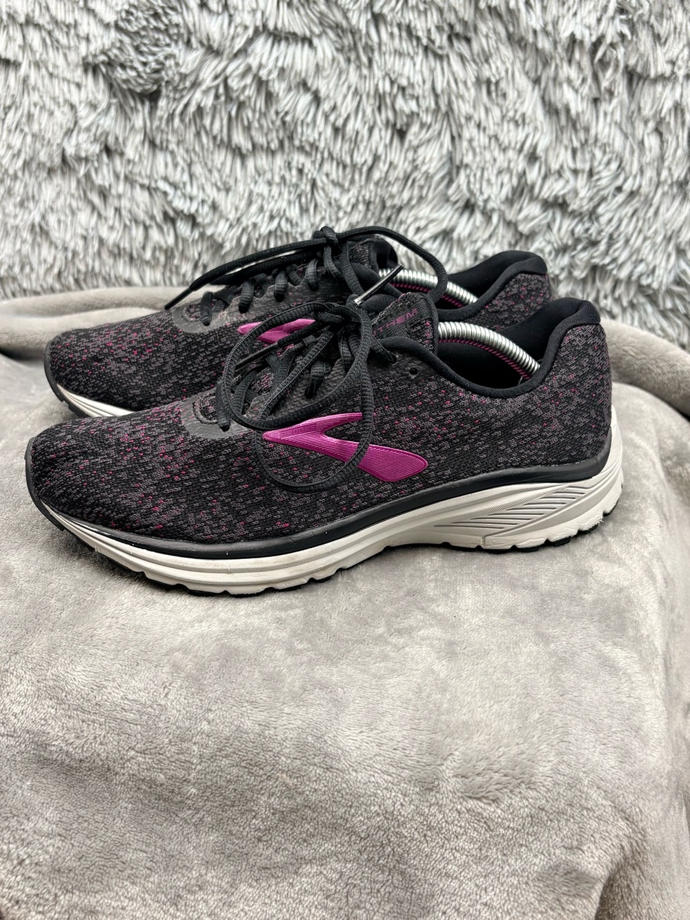 Brooks Anthem 2 Sneakers Womens 8 Black Purple Running Knit DNA Shoes Athletic